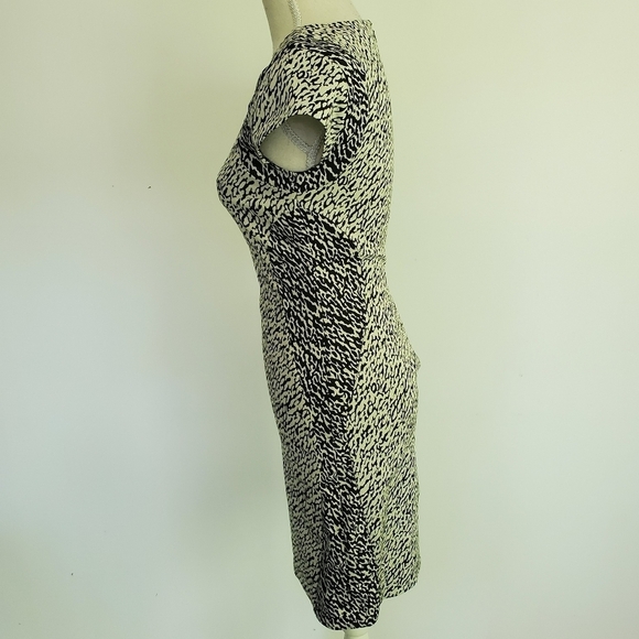 Diane Von Furstenberg "Pele" Snake Jacquard Mini Dress - Picture 5 of 10